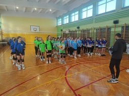 b_1024_768_0_00_images_2023_2024_WF_siatkowka_dziewczat_419432070_351057491016144_7164594056933220591_n